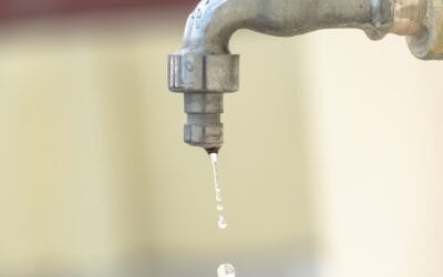 Prix recherche de fuite : tarifs, méthodes et facteurs qui influencent le coût.